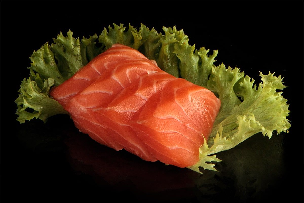 Salmon sashimi Ikura Kurier